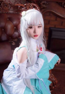 欧美吻戏多的影片_完整版在线观看